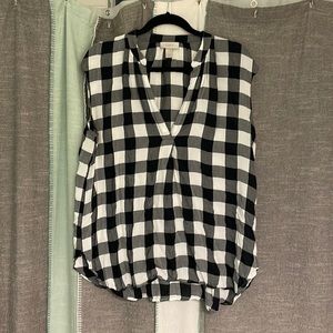 Black and white checkered short sleeved blouse